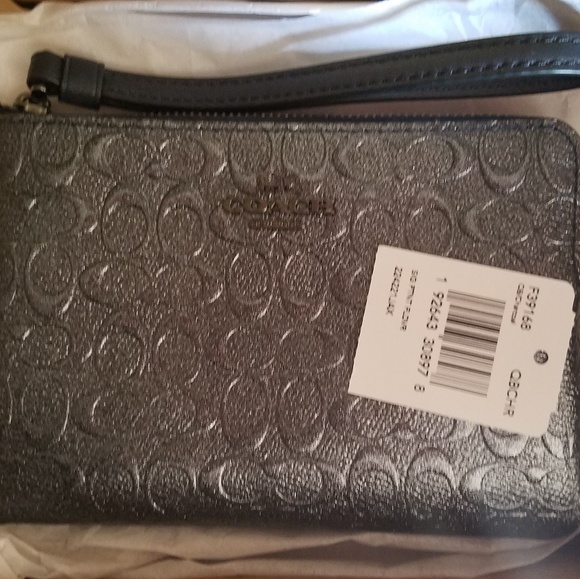 Coach Accessories - NEW Coach Signature Wristlet